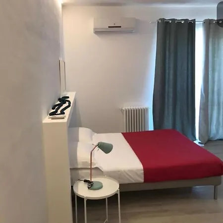 招待所 Piazza Marconi