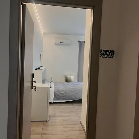 Piazza Marconi 招待所 *